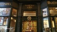 Der Eingang der Buchhandlung Felix Jud in Hamburg © Screenshot 