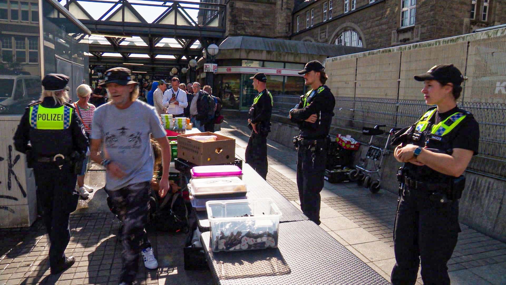 Hamburger Hauptbahnhof: Bezirksamt geht gegen Verteilaktion vor