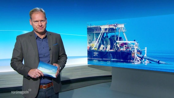 Thilo Tautz moderiert Nordmagazin - Land und Leute © Screenshot 