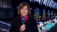 Claudia Drexel berichtet aus dem Hamburger Hauptbahnhof. © Screenshot 