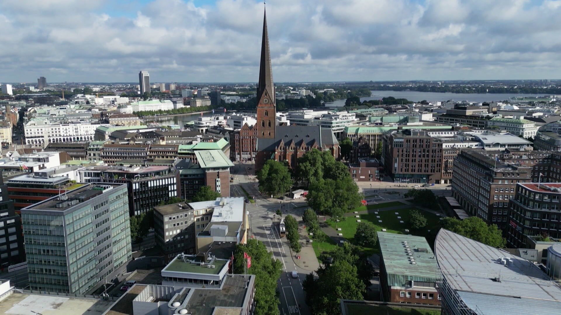 Von Innenstadt zur Hafencity: Attraktive Verbindung gesucht