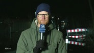 NDR-Reporter Jan Meier-Wendte berichtet live von der Hochwasserlage aus Lilienthal. © Screenshot 