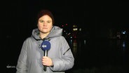 Die Reporterin Pauline Vestring berichtet aus Meppen. © Screenshot 