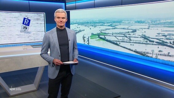 Thorsten Schröder moderiert NDR Info um 16:00 Uhr. © Screenshot 