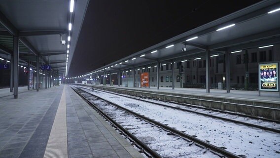 Leerer Bahnstreik am Schweriner Hauptbahnhof. © Screenshot 