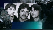 Schwarz-weiß Fotos der drei Terroristen werden in der Sendung Aktenzeichen XY eingeblendet. © Screenshot 