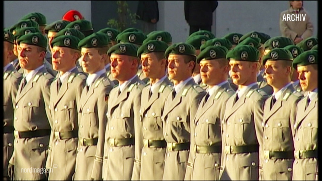 #NDRfragt-Umfrage Zur Bundeswehr: Mehrheit Für Wehrpflicht | NDR.de ...