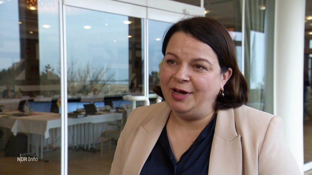 Integrationsministerin Stefanie Drese im Interview