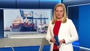 Juliane Möcklinghoff moderiert NDR Info um 17:00. © Screenshot 