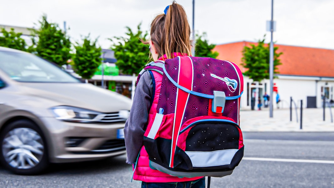 Start des Schuljahres in SH: Hohe Kosten machen Eltern Sorgen