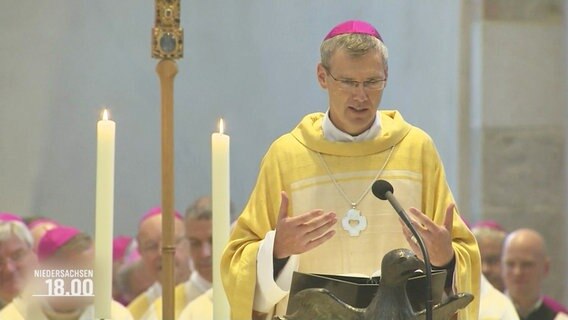 Bischof Wilmer bei einem Gottesdienst © Screenshot 
