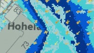 Eine digitale Karte zeigt in unterschiedlich blauen Farbfeldern Überschwemmungszonen in Hamburg. © Screenshot 