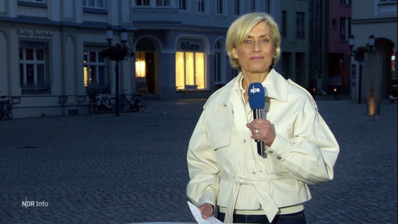 Die Moderatorin Susanne Stichler © Screenshot 