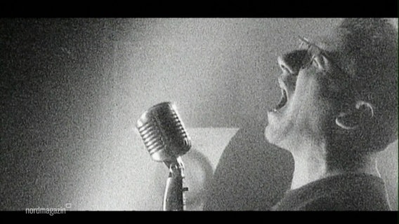 Szene aus einem Musikvideo der Band "Das Auge Gottes". © Screenshot 