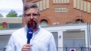 NDR Reporter Matthias Zimmermann. © Screenshot 