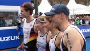 Die deutsche Triathlon-Mixed-Staffel nach ihrem Sieg bei der WM in Hamburg © Screenshot 