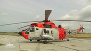 Der "Sea King"-Hubschrauber auf einem Landeplatz. © Screenshot 