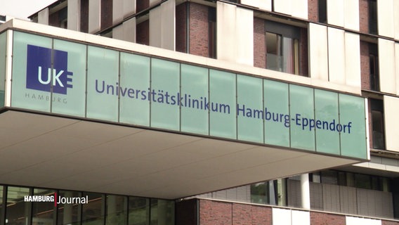 Eingangsschild des Universitätsklinikums Hamburg-Eppendorf. © Screenshot 
