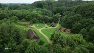 Ein Dorf im Steinzeitpark Dithmarschen © Screenshot 