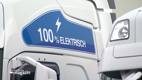 "100% elektrisch", steht auf einem LKW. © Screenshot 