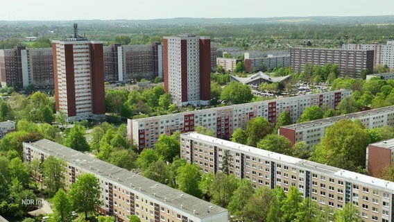 Luftbild eines Rostocker Wohngebiets. © Screenshot 