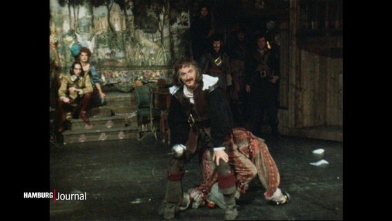Boy Gobert als Cyrano de Bergerac am Thalia Theater © Screenshot 