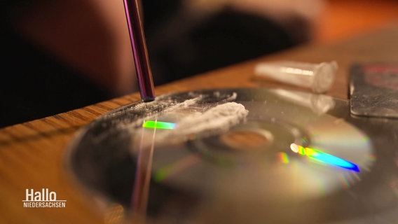 Kokain auf einer CD. © Screenshot 