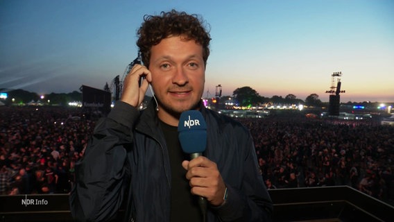 Reporter Jonas Salto berichtet vom Wacken-Festival. © Screenshot 