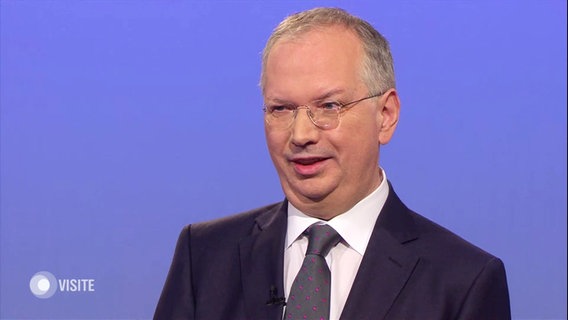 Prof. Hartmut Göbel. © Screenshot 