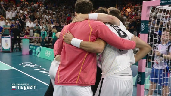 Jubelszene der Deutschen Handballer in Paris. © Screenshot 