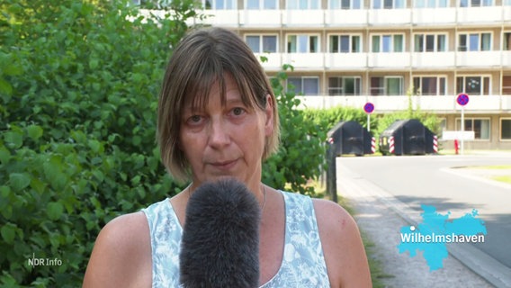 NDR-Moderatorin Ursula Hensel ist vom Klinikum in Wilhelmshaven zugeschaltet. © Screenshot 