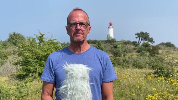 Stefan Kreibohm präsentiert das Wetter von der Insel Hiddensee. © Screenshot 