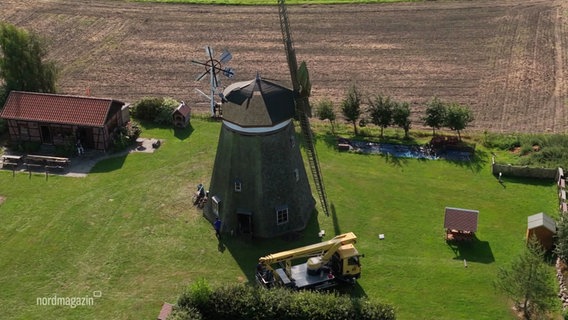 Luftaufnahme von der Windmühle in Steinhagen. © Screenshot 