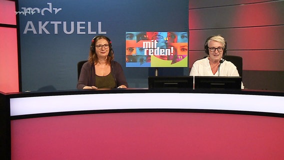 Moderatorinen Doreen Jonas und Kornelia Kirchner im Studio. © Screenshot 