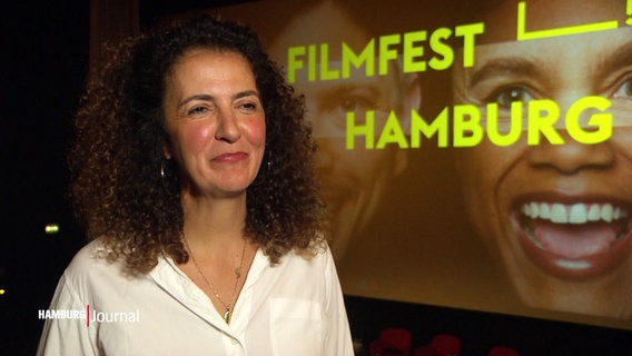 Malika Rabahalla vom Filmfest Hamburg im Interview. © Screenshot 