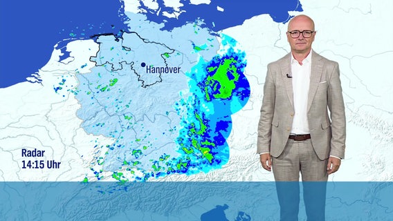 Karsten Schwanke moderiert das Wetter. © Screenshot 