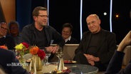 Karl-Theodor zu Guttenberg und Gregor Gysi in der NDR Talk Show Runde © Screenshot 