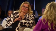 Komikerin und Moderatorin Ilka Bessin in der NDR Talk Show Runde © Screenshot 