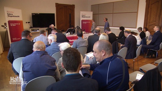 Versammlung des BSW-Landesverbands Niedersachsen in einem Konferenzraum. © Screenshot 