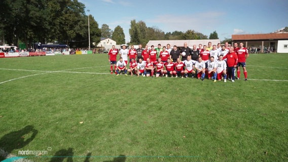 Der SV Pritzier posiert für ein Gruppenfoto. © Screenshot 