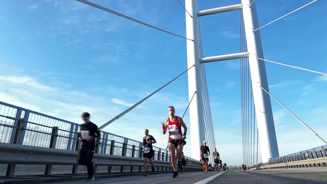 Läufer aus ganz Deutschland beim Rügenbrücken-Marathon