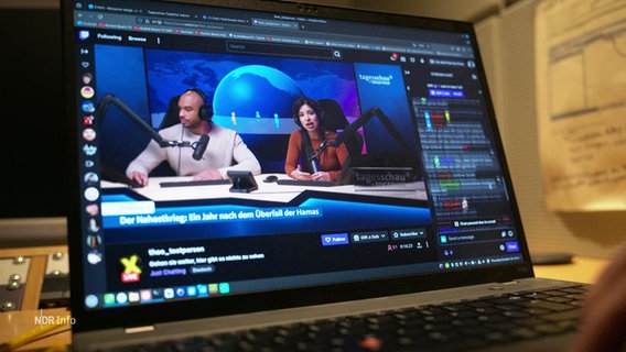 Das neue Twitch-Format der ARD, "tagesschau together" wird auf einem Laptop gestreamt. © Screenshot 