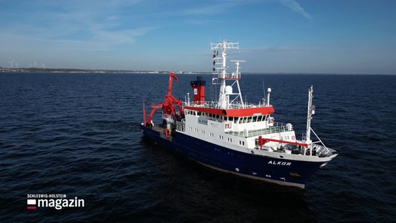 Das Forschungsschiff "Alkor" des GEOMAR-Forschungsinstitutes auf der Lübecker Bucht. © Screenshot 