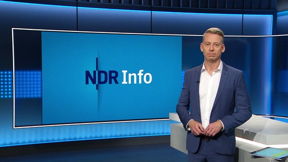 Andrée Schünke moderiert NDR INFO um 21:45 Uhr. © Screenshot 