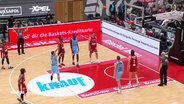 Die Basketballer der Hamburg Towers spielen gegen Würzburg. © Screenshot 