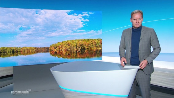 Moderator Thilo Tautz im Studio © Screenshot 