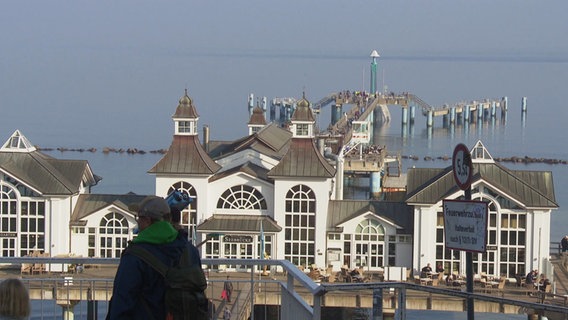 Die Strandpromenade des Ostseebads Sellin. © Screenshot 