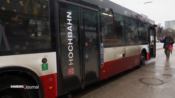 Ein Linienbus der Hamburger Hochbahn. © Screenshot 