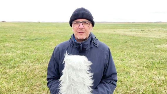 Die Wettervorhersage von Stefan Kreibohm vom NDR Wetterstudio auf Hiddensee. © Screenshot 