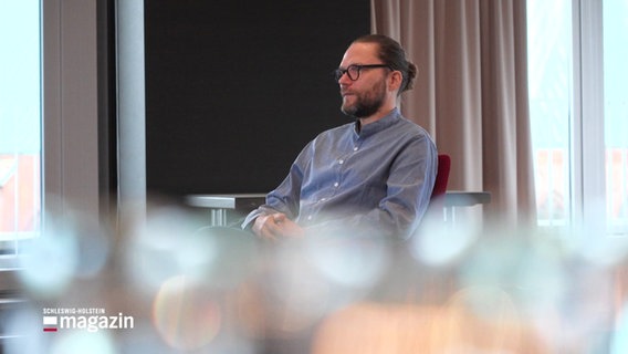 Oliver Baumgarten, Chef der Jury der Nordischen Filmtage in Lübeck. © Screenshot 